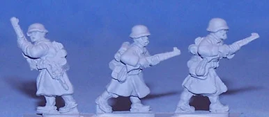 PIG080254 - GERMAN GREATCOAT ADVANCING