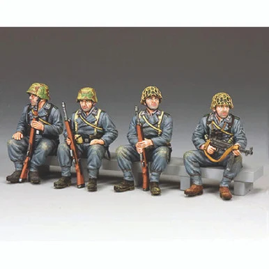 Sitting Panzer Grenadiers 1/30 Figure Set - King and Country