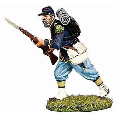 Infantryman Charging 1/30 Figure - King and Country
