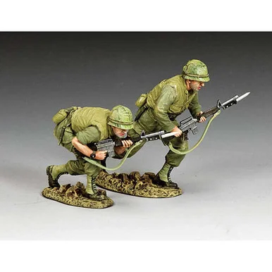 Moving Forward 1/30 Figure Set - King and Country