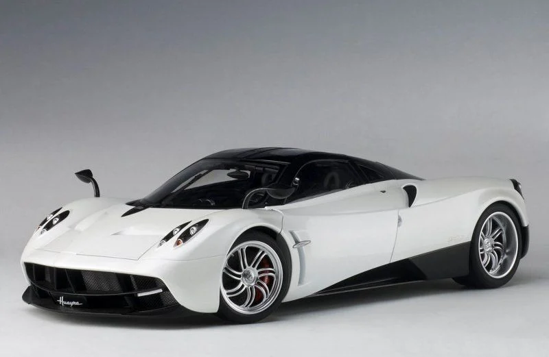 Pagani Huayra White 1/12 Model Car by Autoart - Pagani Models