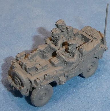 PIG080171 - PARA RECCE JEEP WITH CREW