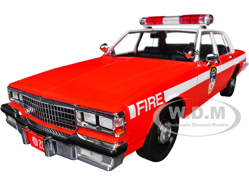 1987 Chevrolet Caprice 9C1 "FDNY (The Official Fire Department City of New York)" Red with White Top and Stripes "Artisan Collection" 1/18 Diecast Model Car by Greenlight - Chevrolet Models