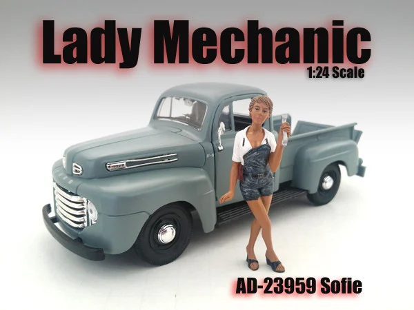 Lady Mechanic Sofie Figure For 1:24 Scale Models by American Diorama - Accessories