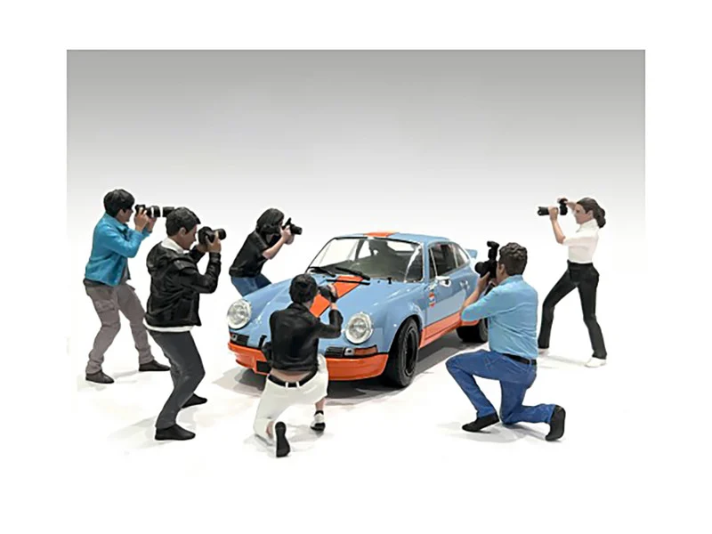 "Photographers" 6 piece Figure Set for 1/24 Scale Models by American Diorama - Figures