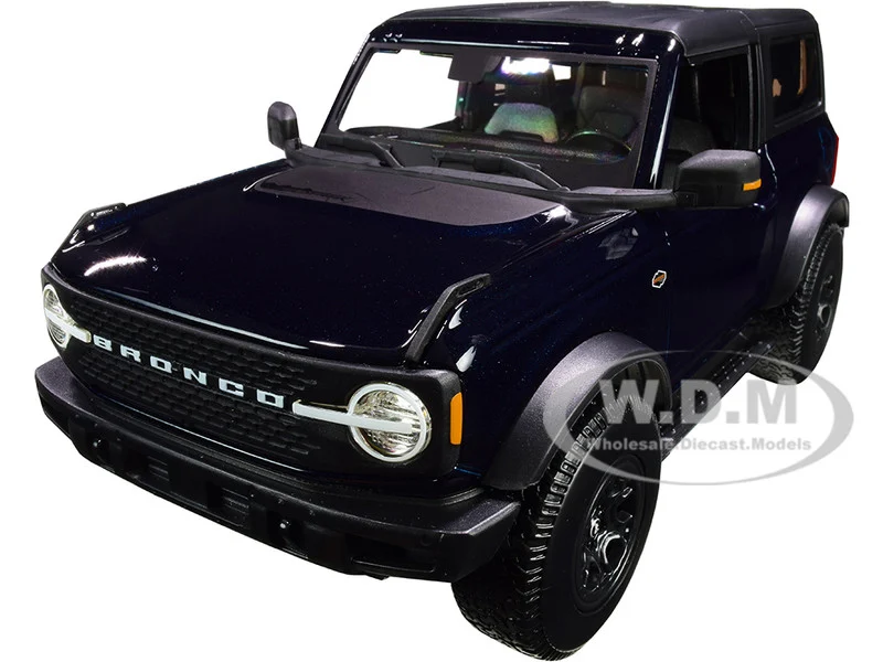 2021 Ford Bronco Wildtrak Dark Blue Metallic with Dark Gray Top "Special Edition" 1/18 Diecast Model Car by Maisto - Ford Models