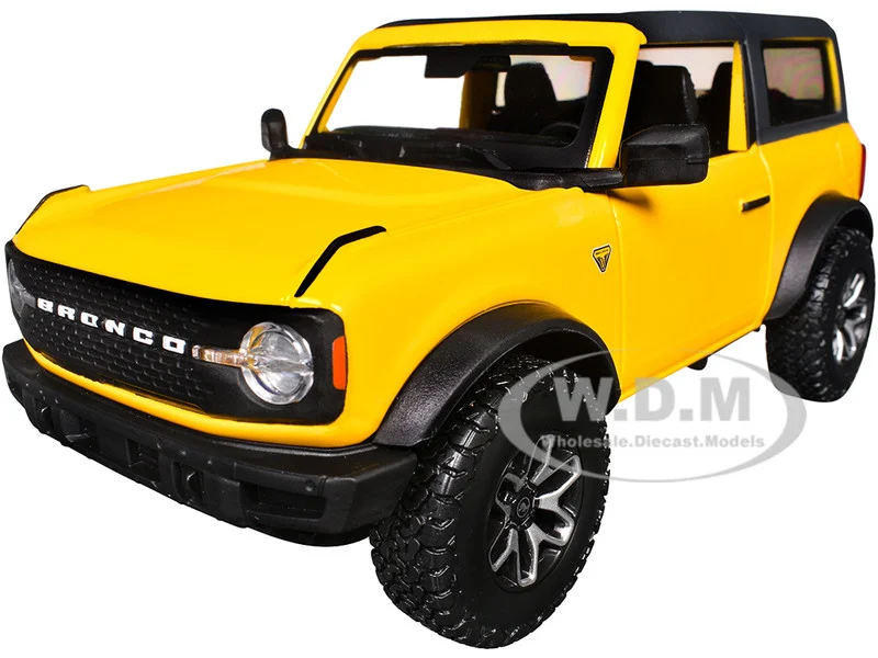 2021 Ford Bronco Badlands Yellow with Black Top "Special Edition" 1/24 Diecast Model Car by Maisto - Ford Models
