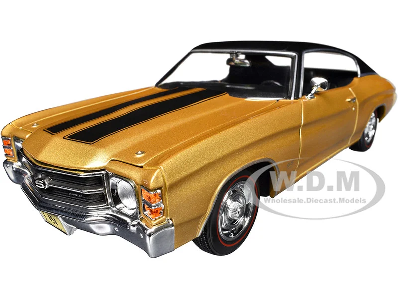 1971 Chevrolet Chevelle SS 454 Sport Gold Metallic with Black Top and Black Stripes "Special Edition" 1/18 Diecast Model Car by Maisto - Chevrolet Models