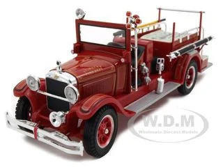 1928 Studebaker Fire Engine Red 1/32 Diecast Model by Signature Models - Fire and Rescue Models