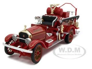 1921 American LaFrance Fire Pumper Engine Red 1/32 Diecast Model by Signature Models - Fire and Rescue Models