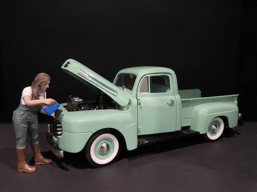 Car Girl in Tee Kylie Figurine for 1/18 Scale Models by American Diorama - Accessories