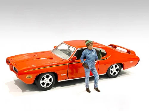 Retro Female Mechanic IV Figurine for 1/24 Scale Models by American Diorama - Accessories