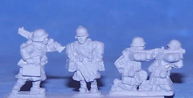 PIG080556 - GERMAN GREATCOAT LMG MG 34