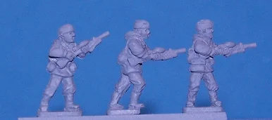 PIG080606 - RUSSIAN, SCOUTS LMGS