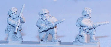PIG080482 - BRITISH LATE WAR KNEELING