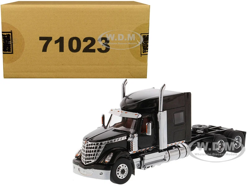 International LoneStar Sleeper Cab Truck Tractor Black 1/50 Diecast Model by Diecast Masters - International Models