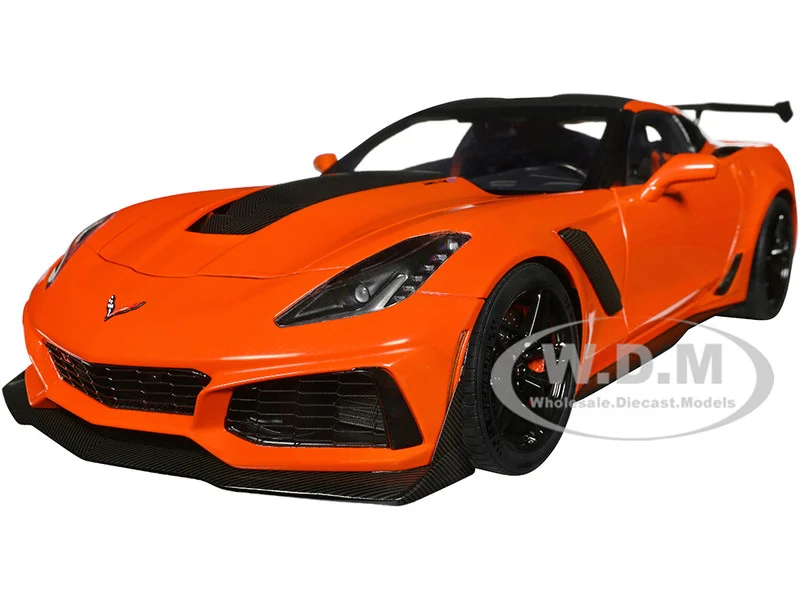 2019 Chevrolet Corvette C7 ZR1 Sebring Orange Tintcoat with Carbon Top 1/18 Model Car by Autoart - Chevrolet Models