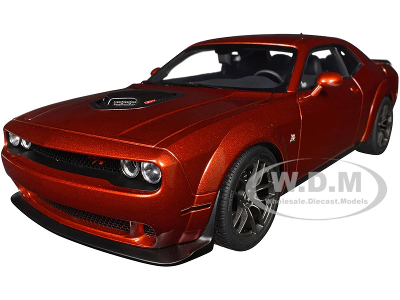 2022 Dodge Challenger R/T Scat Pack Widebody Sinamon Stick Orange 1/18 Model Car by Autoart - Dodge Models