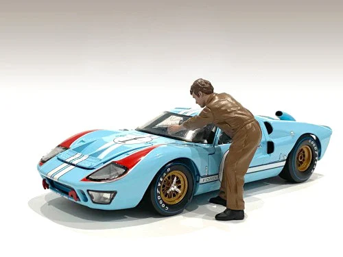 "Race Day 1" Figurine V for 1/24 Scale Models by American Diorama - Accessories