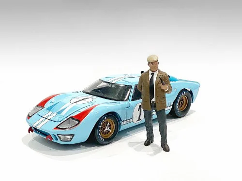 "Race Day 2" Figurine III for 1/24 Scale Models by American Diorama - Accessories