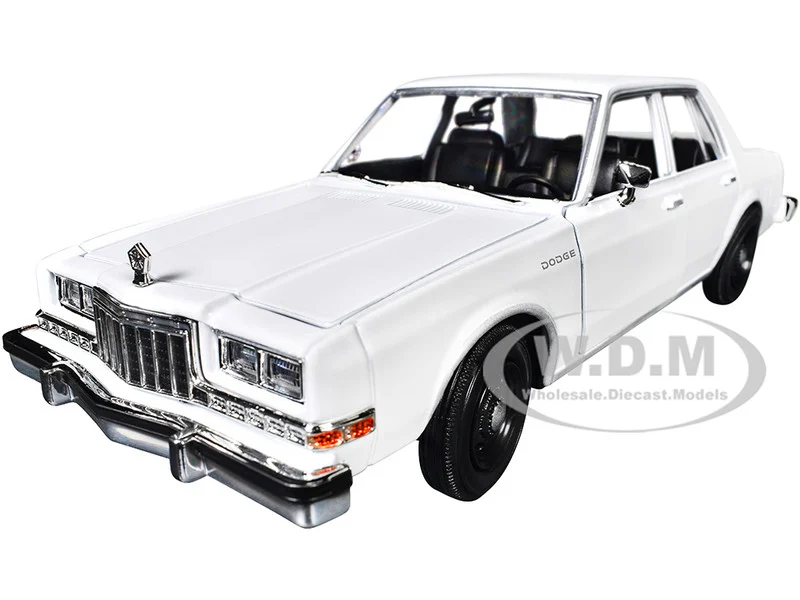 1986 Dodge Diplomat Police Car Unmarked White "Custom Builder's Kit" Series 1/24 Diecast Model Car by Motormax - Dodge Models