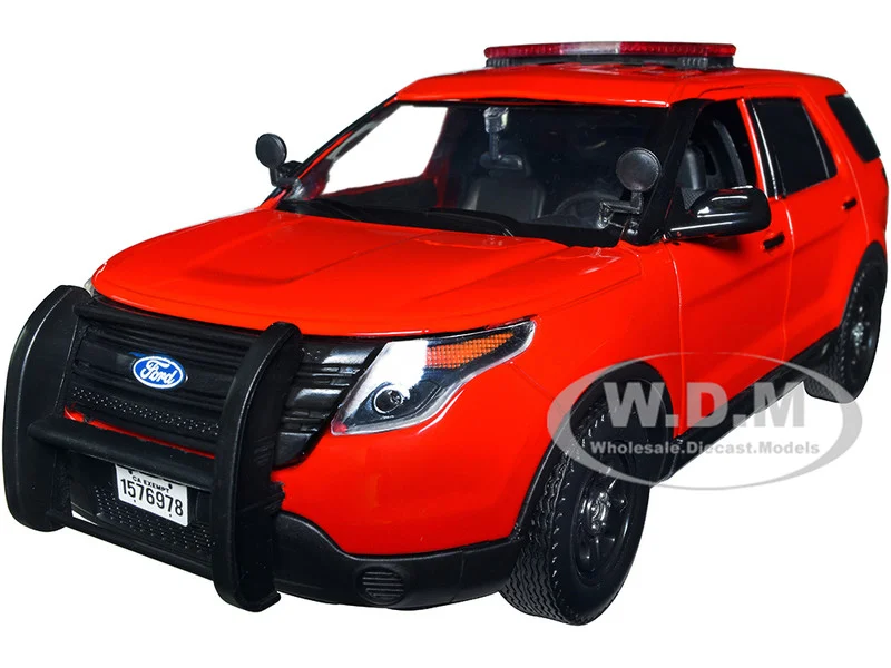 2015 Ford Police Interceptor Utility "Fire Marshal" Plain Red 1/24 Diecast Model Car by Motormax - Ford Models