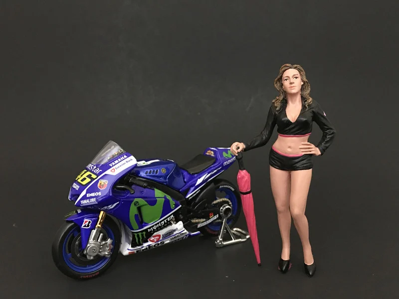 Umbrella Girl II Figure For 1:24 Scale Models by American Diorama - Accessories