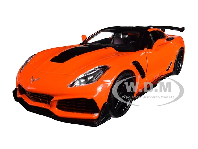 2019 Chevrolet Corvette ZR1 Orange with Black Accents 1/24 Diecast Model Car by Motormax - Chevrolet Models