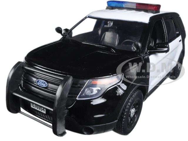2015 Ford Police Interceptor Utility Black and White with Flashing Light Bar and Front and Rear Lights and 2 Sounds 1/24 Diecast Model Car by Motormax - Ford Models
