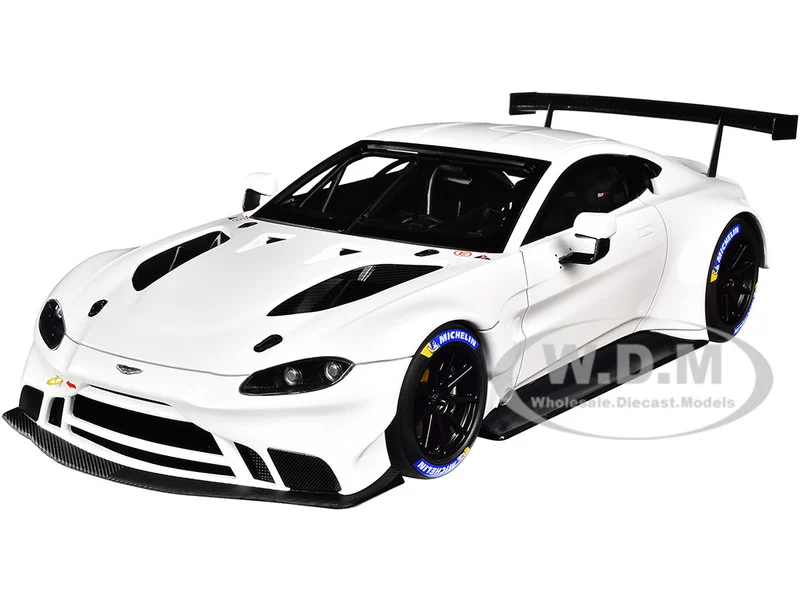 2018 Aston Martin Vantage GTE Le Mans PRO White with Carbon Accents 1/18 Model Car by Autoart - Aston Martin Models