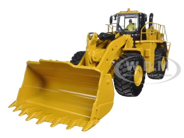 CAT Caterpillar 988K Wheel Loader with Operator "High Line Series" 1/50 Diecast Model by Diecast Masters - Construction Models
