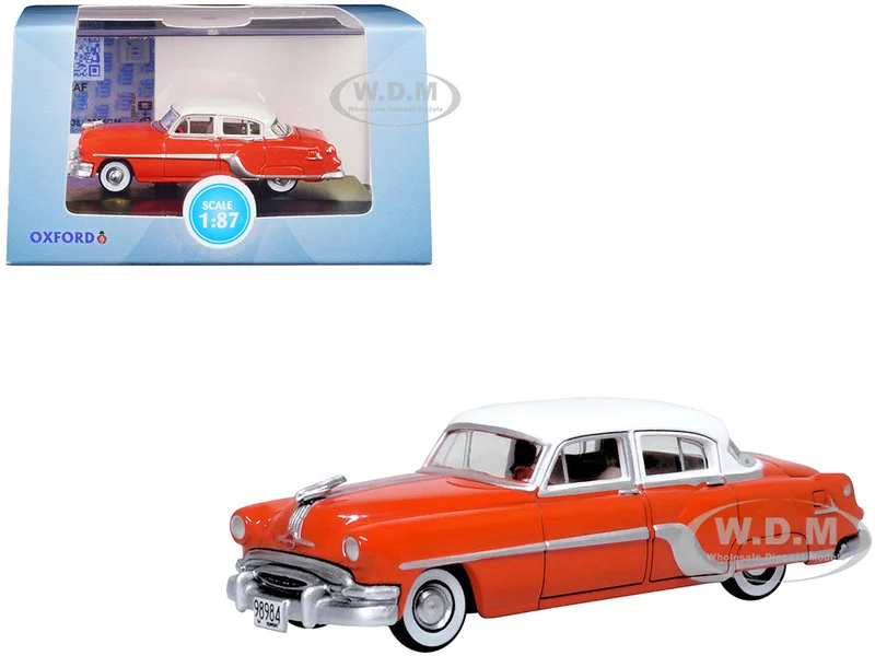 1954 Pontiac Chieftain 4 Door Coral Red with Winter White Top 1/87 (HO) Scale Diecast Model Car by Oxford Diecast - Pontiac Models