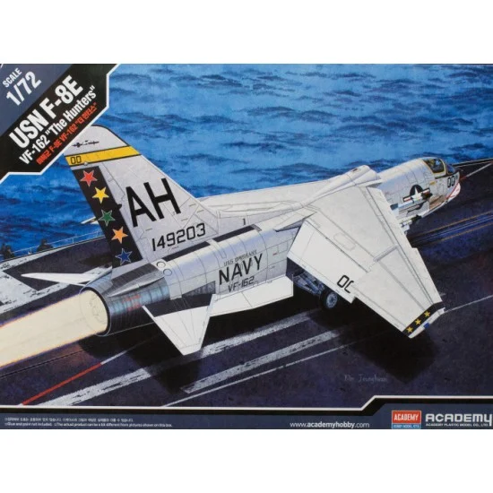 Academy 12521 1/72 USN Vought F-8E Crusader VF-162 "The Hunters"