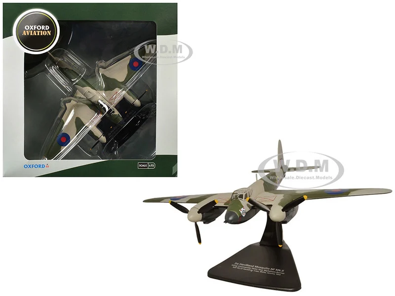 De Havilland Mosquito NF MKII Aircraft "Wing Commander Peter G. Wykeham-Barnes, No. 23 Squadron, Luqa, Malta" (1943) Royal Air Force "Oxford Aviation" Series 1/72 Diecast Model Airplane by Oxford Diecast