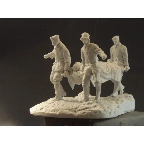 AC Models 32005 1/32 WWI German Stretcher Team (4 Resin Figures) - Model Figures