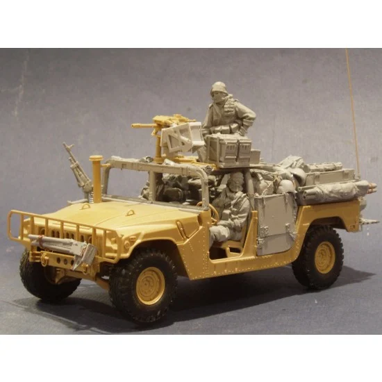 AC Models 35004 1/35 Humvee Special Forces Crew and Loads of Gear (3 Resin Figures) - Model Figures