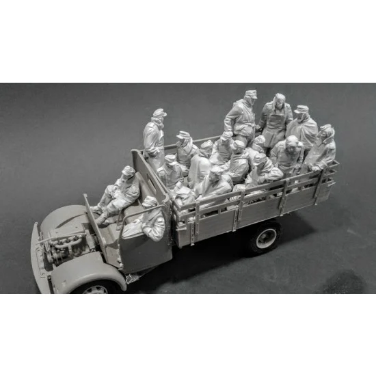 AC Models 35053 1/35 German Surrendered Soldiers in Truck (16 figures) - Model Figures