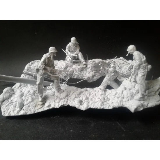 AC Models 35062 1/35 Iwo Jima Bunker Scene set (4 figures & large base w/artillery barrel) - Model Figures