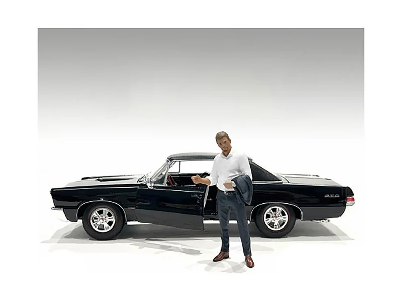 "Gentlemen's Club" Figure 1 for 1/24 Scale Models by American Diorama - Accessories
