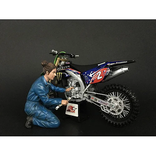 Mechanic Chole Figurine for 1/12 Scale Motorcycle Models by American Diorama - Accessories