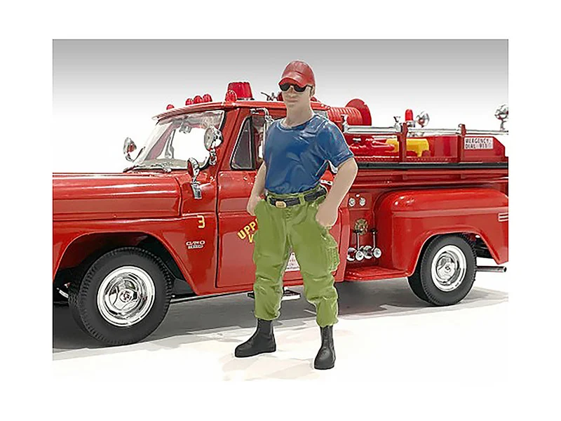 "Firefighters" Off Duty Figure for 1/18 Scale Models by American Diorama - Accessories