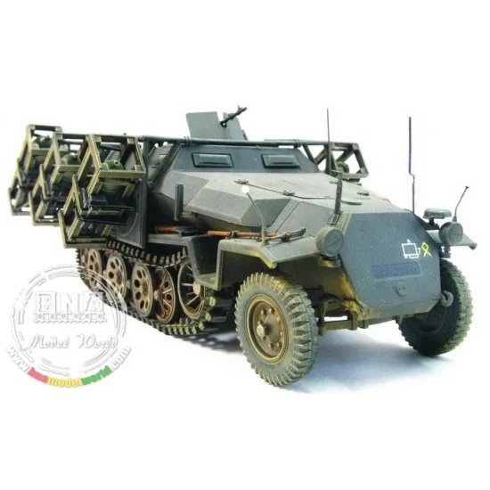 AFV Club AF35091 1/35 SdKfz.251/1 Ausf.C (Ground Stuka) - Military Vehicles & Tanks