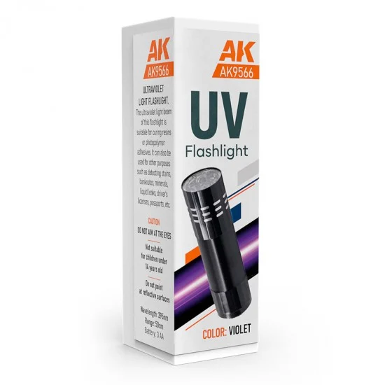 AK Interactive AK-9566 Ultraviolet Flashlight (wavelength: 395nm, range: 50cm)