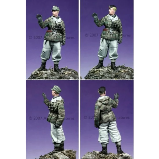 Alpine Miniatures 35037 1/35 Winter Panzer Crew (1 figure) - Model Figures