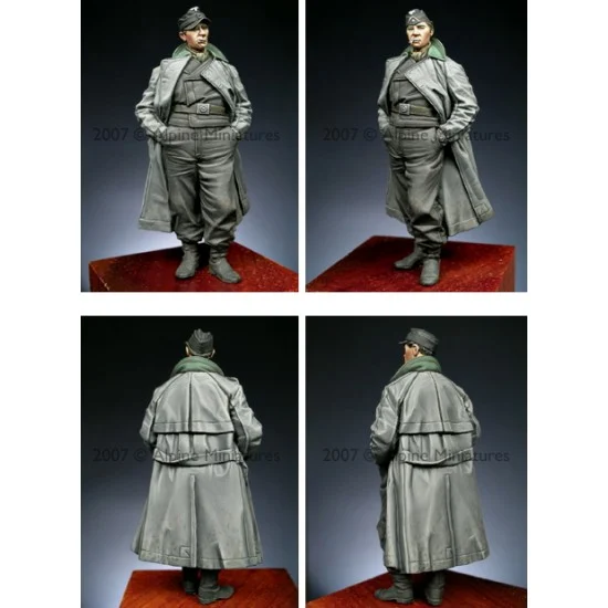 Alpine Miniatures 35055 1/35 WWII German Officer #2 (1 figure) - Model Figures