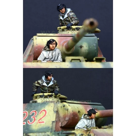 Alpine Miniatures 35132 1/35 German Panther Crew Set (2 figures) - Model Figures