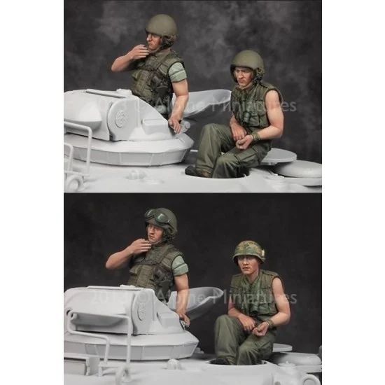 Alpine Miniatures 35162 1/35 US Tanker Vietnam War Set (2 Figures, Each with 2 Different Heads) - Model Figures