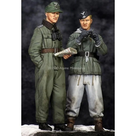 Alpine Miniatures 35201 1/35 Joachim Peiper Kharkov Set (2 figures, each w/2 different heads) - Model Figures