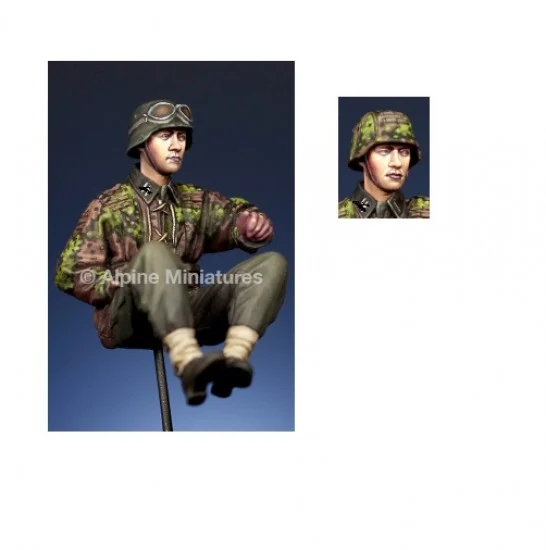 Alpine Miniatures 35279 1/35 WSS Schwimmwagen Driver "HJ" - Model Figures