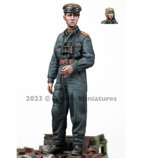 Alpine Miniatures 35307 1/35 WWII Soviet Tank Officer #2 - Model Figures